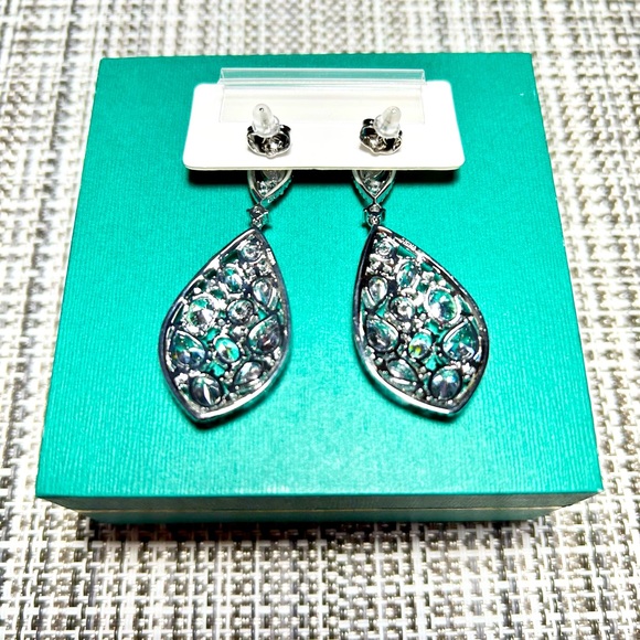 Cote d’ Argert BRAND NEW Silver toned dangling earrings ✨✨✨ - Picture 6 of 6